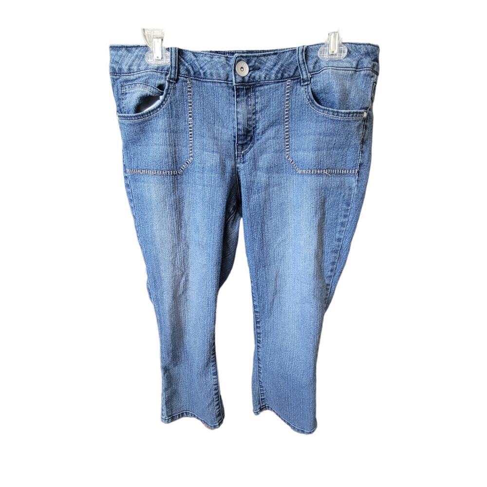 Women L.E.I. Ashley Low rise Junior Jeans Size 13 Stitched pockets Straight Leg